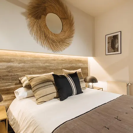 R26 Apartment *